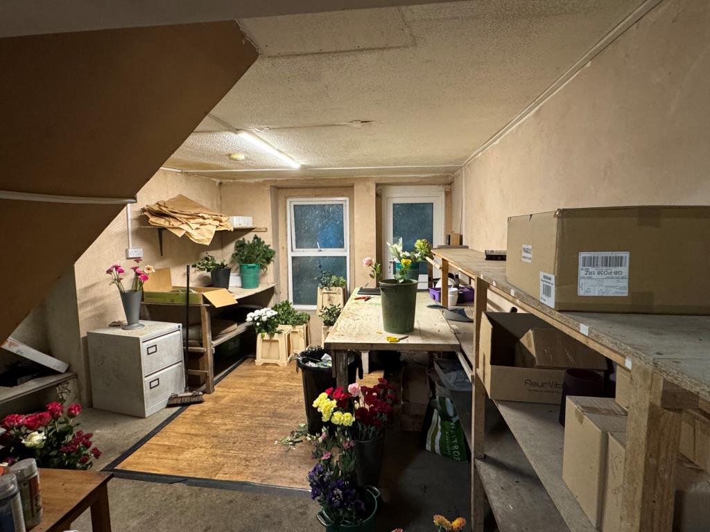 Lot: 61 - PRIME TOWN CENTRE RETAIL UNIT WITH SUBSTANTIAL CELLAR - Production Area